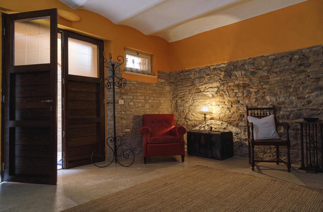Il Cortile Segreto Bed and Breakfast San Severino Marche Exteriör bild