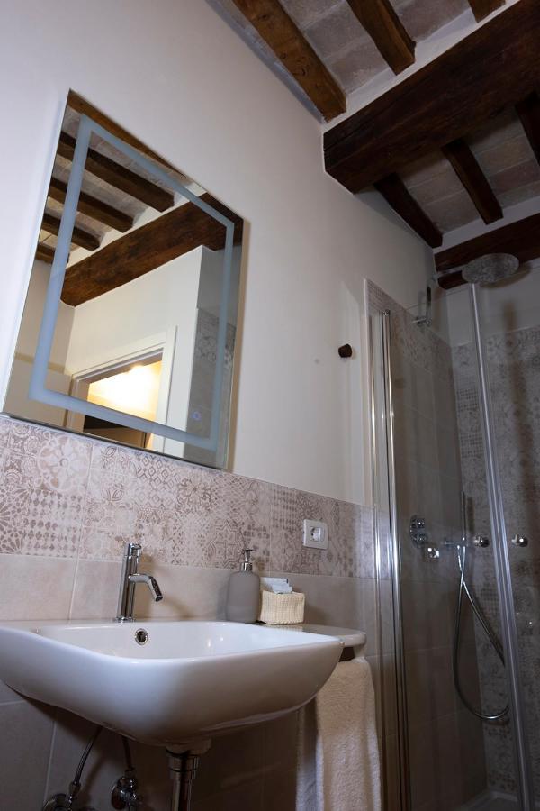 Il Cortile Segreto Bed and Breakfast San Severino Marche Exteriör bild